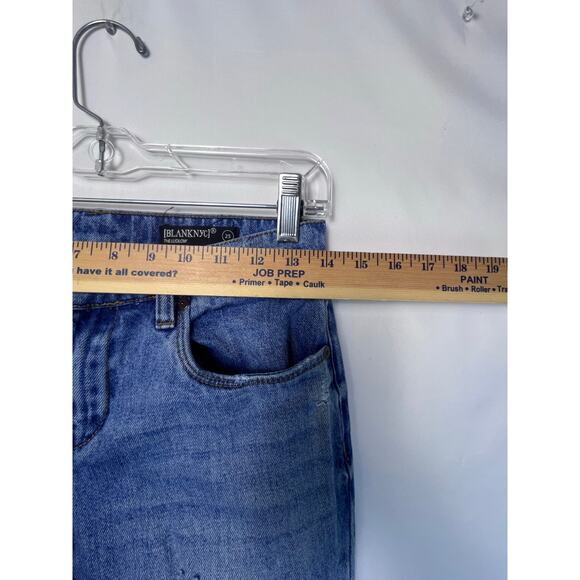 BLANKNYC Women's Size 25 The Ludlow Destroyed Cropped Girlfriend Denim Jeans - Picture 5 of 9